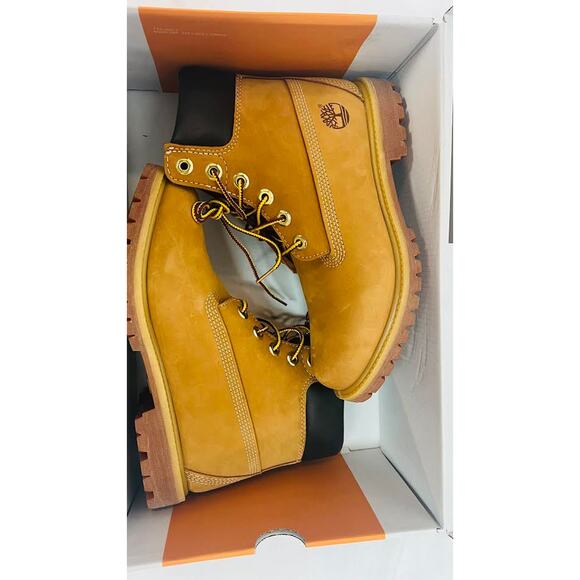 NEW! Timberland Women's 6" Premium Waterproof Boot Wheat 7 W US - Picture 2 of 11